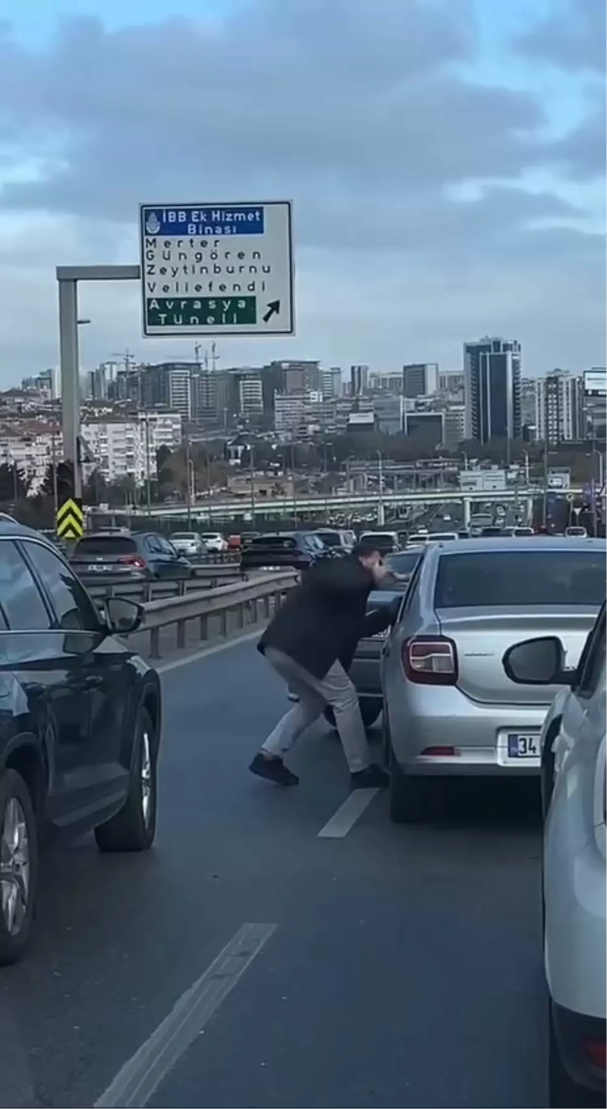 Bakırköy’de Sürücüler Arasında Kavga Çıktı