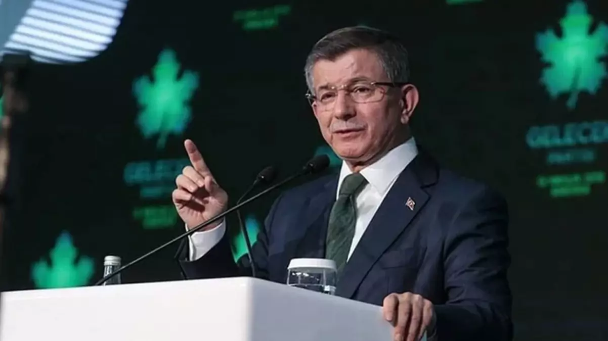 Davutoğlu: Esad, Erdoğan’a verdiği küstah cevapların bedelini ödüyor