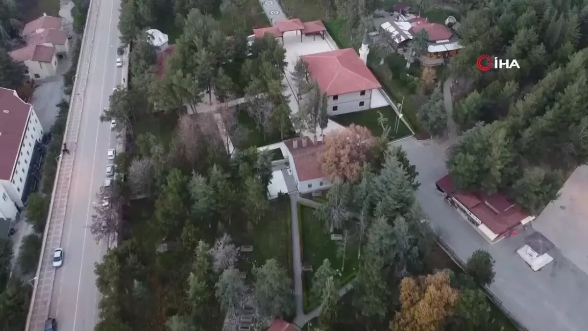 Ertuğrul Gazi Türbesi’nde ‘Saygı Nöbeti’ Metni Yenilendi